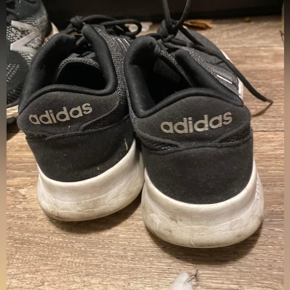 Adidas Cloudfoam - Picture 3 of 3